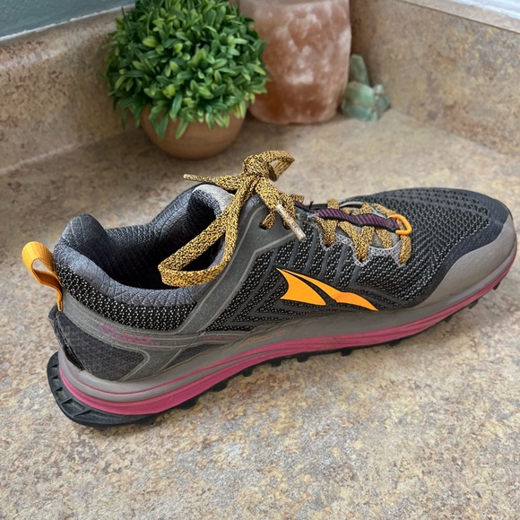 Altra Womens 9 Timp 1.5 Trail Running sneakers low top - Picture 6 of 10